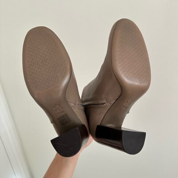 NEW Tory Burch Bowie Leather Zip Up Round Toe Ankle Bootie Brown 7.5M - Picture 4 of 6